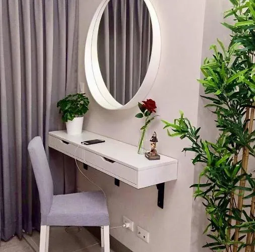 Apartment New & Modern Cozy 1br W/ Balcony@bgc, Wifi 300mbps