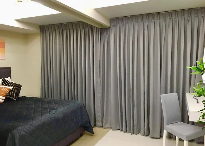 New & Modern Cozy 1br W/ Balcony@bgc, Wifi 300mbps Manila