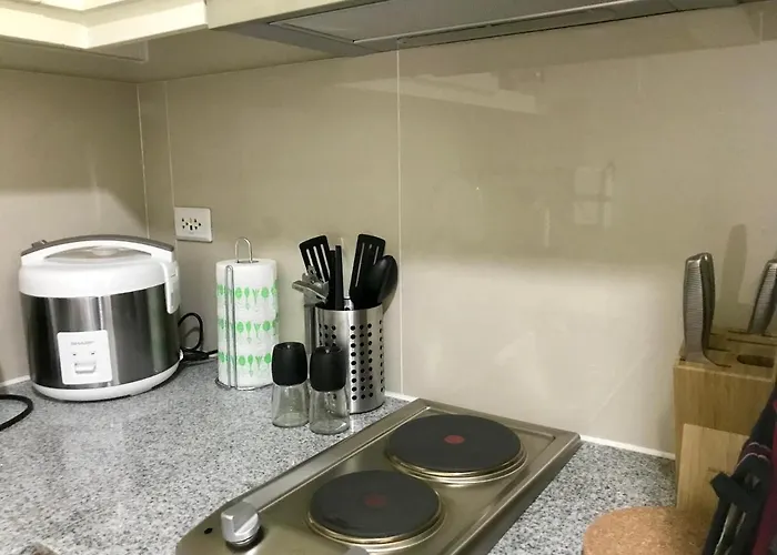 New & Modern Cozy 1br W/ Balcony@bgc, Wifi 300mbps