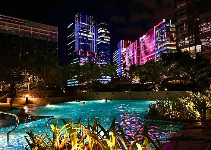 New & Modern Cozy 1br W/ Balcony@bgc, Wifi 300mbps Manila